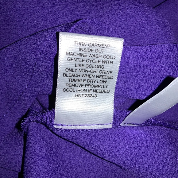 NY & Co. purple button front flutter sleeve top Sz L flounce hem - Picture 8 of 8
